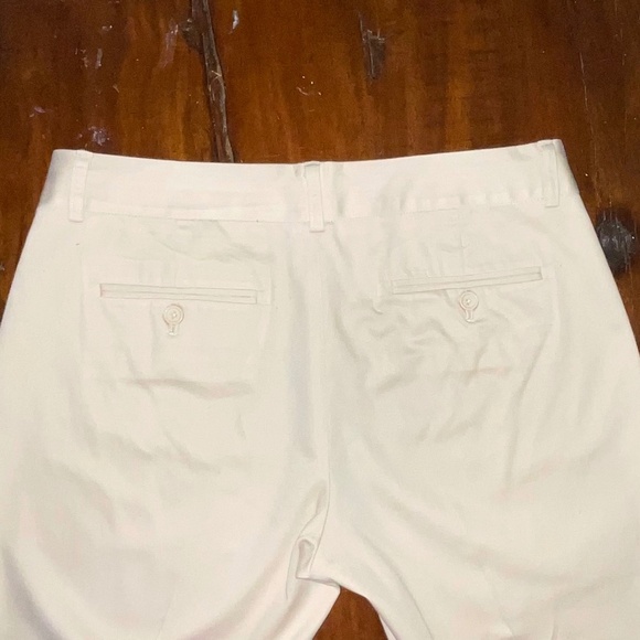 Express Editor Beige Capris Size 6 - Picture 9 of 11